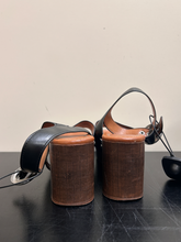 Load image into Gallery viewer, Nine West Sandals Womens 6
