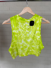 Load image into Gallery viewer, Lulu Lemon Athletic Top Size Small
