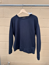 Load image into Gallery viewer, Nike Dri Fit Sweatshirt Size Medium
