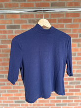 Load image into Gallery viewer, A New Day Short Sleeve Top Size Medium
