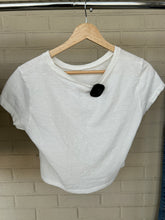 Load image into Gallery viewer, Aerie T-Shirt Size Small
