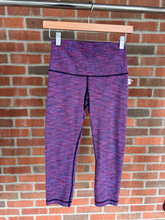 Load image into Gallery viewer, Lulu Lemon Athletic Pants Size Small
