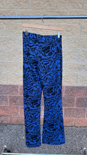 Load image into Gallery viewer, Urban Outfitters ( U ) Pants Size Medium
