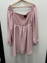 Load image into Gallery viewer, Dress Size Large
