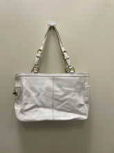 Load image into Gallery viewer, Coach Purse
