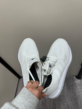 Load image into Gallery viewer, Adidas Mens Athletic Shoes Mens 9
