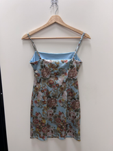 Load image into Gallery viewer, Urban Outfitters ( U ) Dress Size Medium
