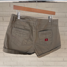 Load image into Gallery viewer, Dickies Shorts Size 11/12
