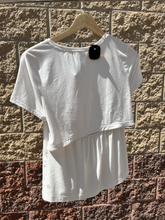 Load image into Gallery viewer, Athleta Athletic Top Size Extra Small
