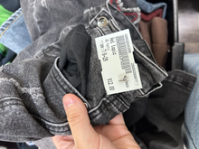 Load image into Gallery viewer, Hot Topic Pants Size 7/8 (29)
