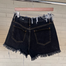 Load image into Gallery viewer, Fashion Nova Shorts Size 11/12
