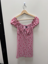 Load image into Gallery viewer, Motel Dress Size Small
