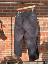 Load image into Gallery viewer, Dickies Pants Size 32

