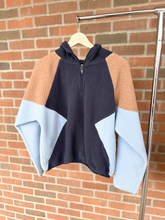 Load image into Gallery viewer, American Eagle Sweatshirt Size Extra Small
