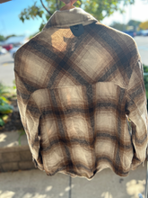 Load image into Gallery viewer, Streetwear Society (Sws) Outerwear Size Small
