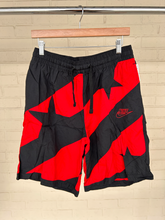 Load image into Gallery viewer, Nike Athletic Shorts Size Large
