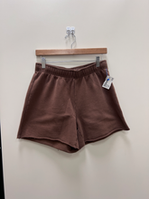 Load image into Gallery viewer, Pac Sun Shorts Size Medium
