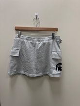 Load image into Gallery viewer, Athletic Shorts Size 5/6
