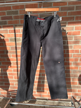 Load image into Gallery viewer, Dickies Pants Size 29
