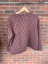 Load image into Gallery viewer, Long Sleeve Top Size Large
