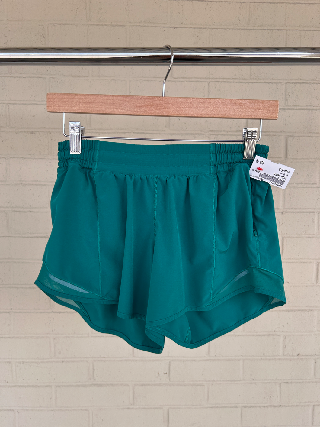 Lulu Lemon Athletic Shorts Size 5/6