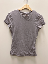 Load image into Gallery viewer, Abercrombie &amp; Fitch Short Sleeve Top Size Small
