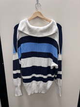 Load image into Gallery viewer, Aerie Sweater Size Extra Small
