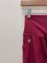 Load image into Gallery viewer, Athletic Pants Size Medium
