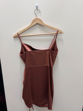 Load image into Gallery viewer, Windsor Dress Size Small
