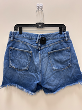Load image into Gallery viewer, Good American Shorts Size 9/10
