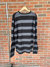 Load image into Gallery viewer, Old Navy Long Sleeve Top Size Extra Large
