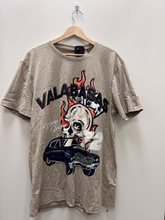 Load image into Gallery viewer, T-shirt Size Large
