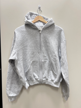 Load image into Gallery viewer, Skims Sweatshirt Size Medium
