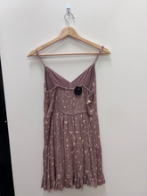 Load image into Gallery viewer, Garage Dress Size Small
