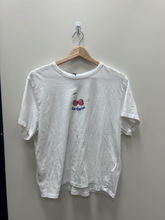 Load image into Gallery viewer, Abercrombie &amp; Fitch T-Shirt Size Extra Large
