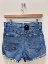 Load image into Gallery viewer, Madewell Shorts Size 1
