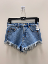 Load image into Gallery viewer, Topshop Shorts Size 3/4
