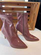 Load image into Gallery viewer, Steve Madden Shoes Boots Womens 6.5
