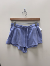 Load image into Gallery viewer, Garage Shorts Size Small
