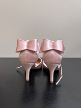 Load image into Gallery viewer, Dress Shoes Womens 6.5
