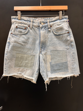 Load image into Gallery viewer, Zara Shorts Size 3/4

