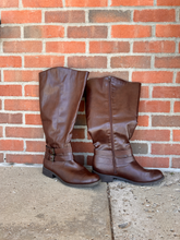 Load image into Gallery viewer, Style &amp; Co Boots Womens 12
