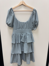 Load image into Gallery viewer, Originality Dress Size Extra Large
