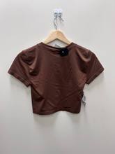 Load image into Gallery viewer, Sunday Best Short Sleeve Top Size Medium
