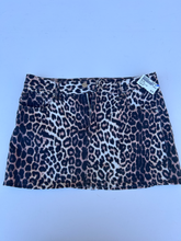 Load image into Gallery viewer, Pac Sun Short Skirt Size 3/4
