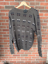 Load image into Gallery viewer, Sweater Size Extra Large
