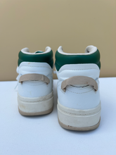 Load image into Gallery viewer, Reebok Casual Shoes Womens 8
