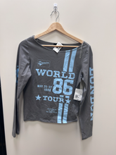 Load image into Gallery viewer, Forever 21 Long Sleeve Top Size Medium
