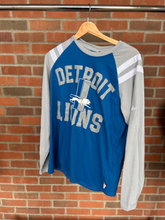 Load image into Gallery viewer, Nfl Long Sleeve Top Size Medium
