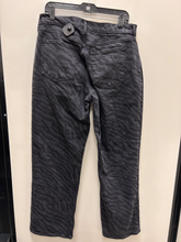 Load image into Gallery viewer, Abercrombie &amp; Fitch Pants Size Small

